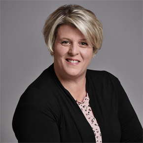 Headshot of Gina Balderas, Senior Vice President Retail Engagement